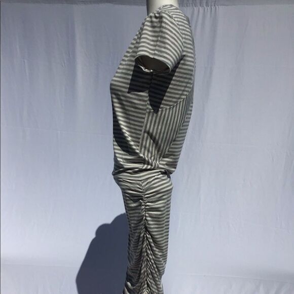 Athleta V-Neck Short Sleeve Dress Size S - Picture 3 of 7